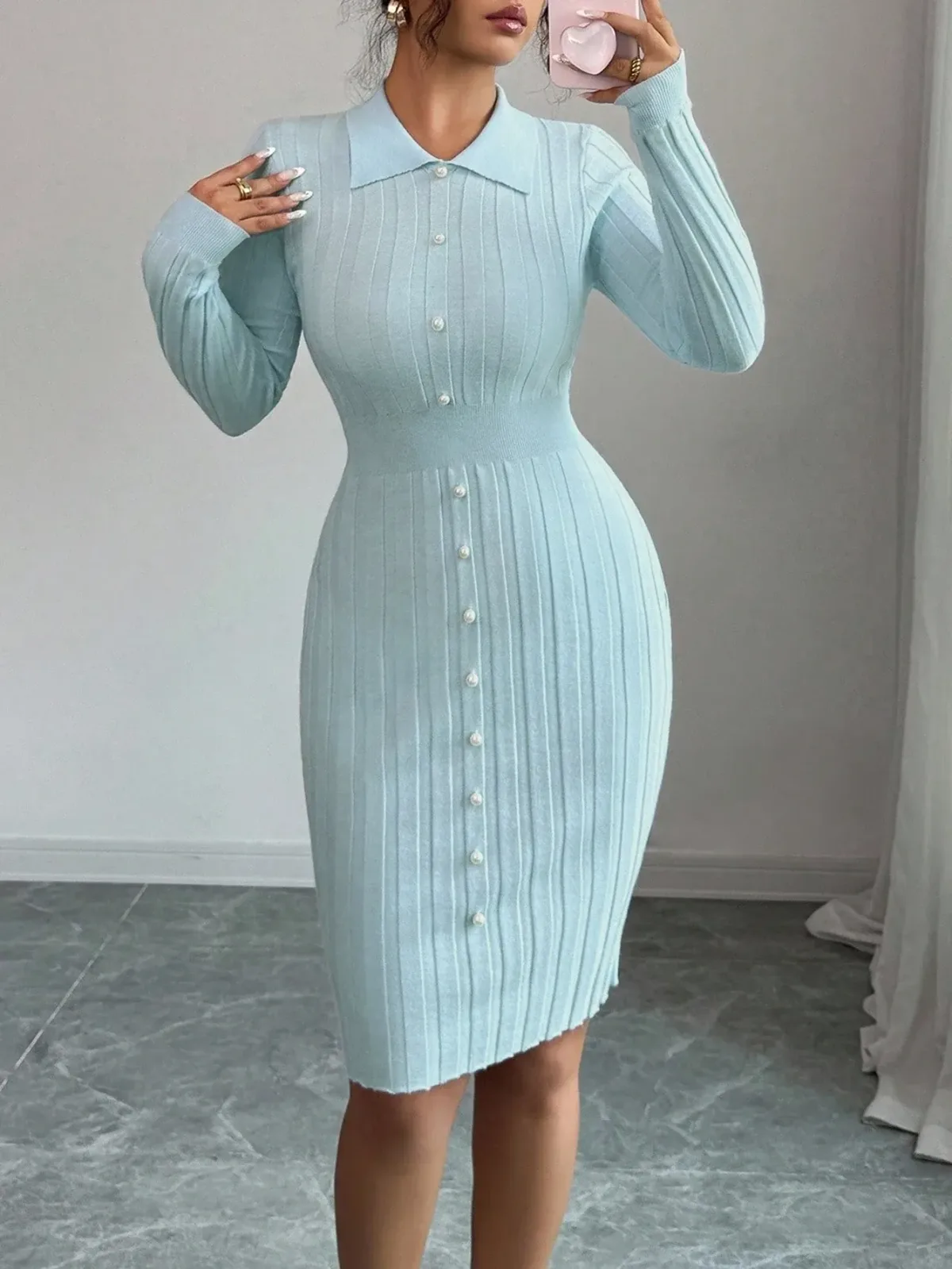 front fit of the bodycon ribbed knit midi dress