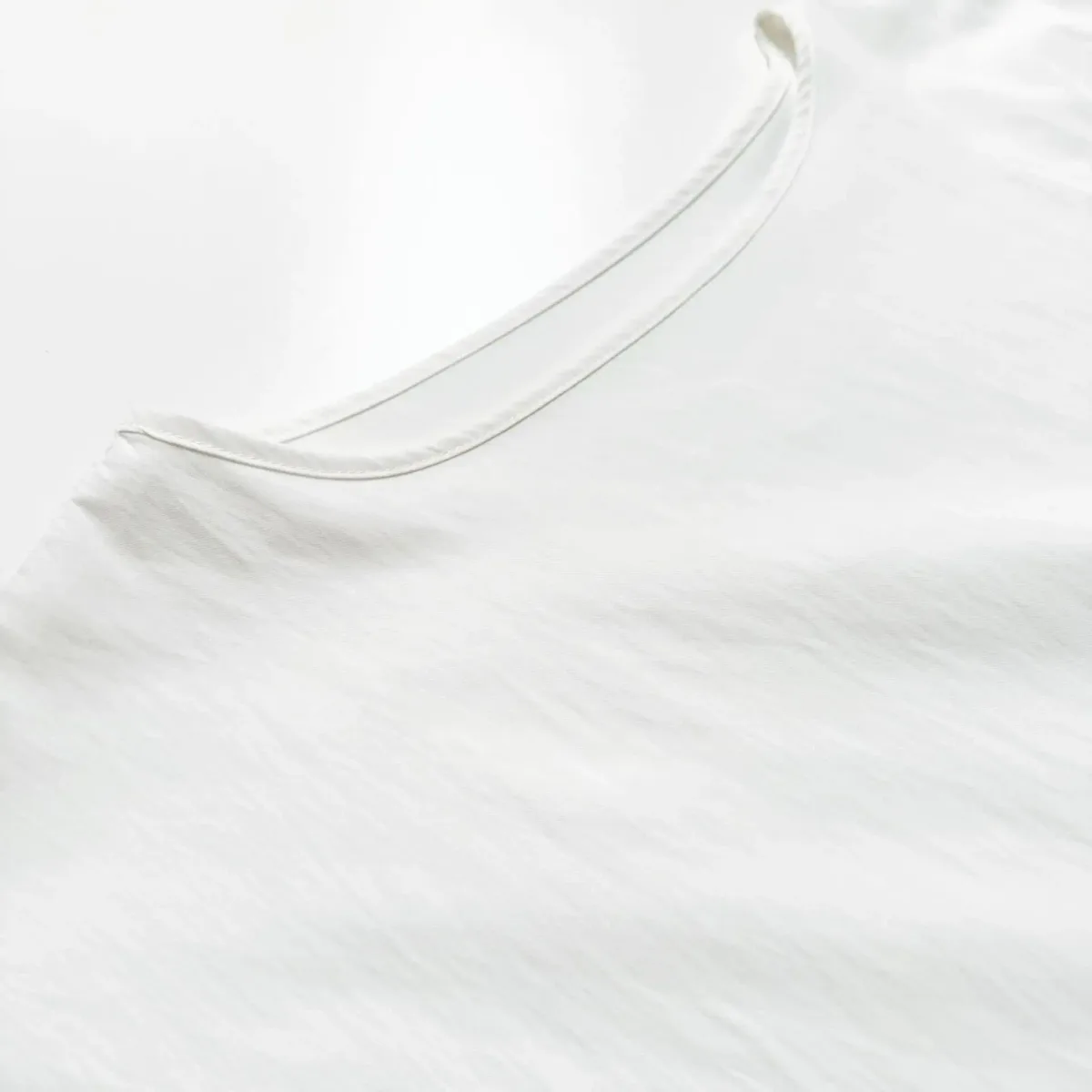 clean finished wide neckline of the oversized lounge top